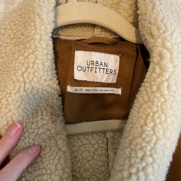 UO Faux Suede Sherpa Bomber Jacket sz XS - Picture 3 of 4